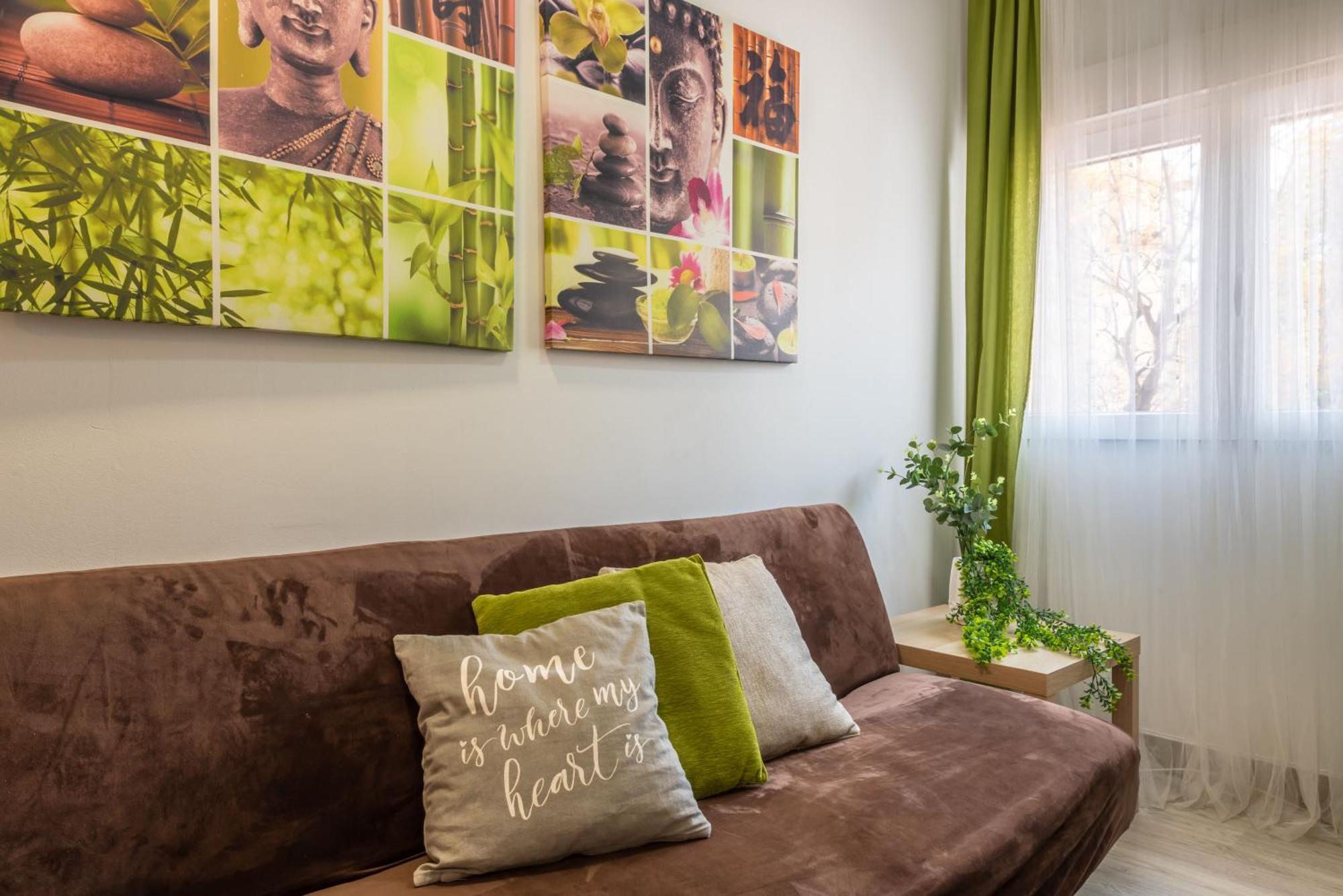 Apartamentos Estepona Centro L-Ll Екстериор снимка
